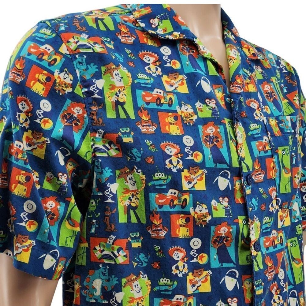 Disney Parks Pixar Characters Button-Down Short Sleeve Shirt Mens medium - Picture 1 of 9